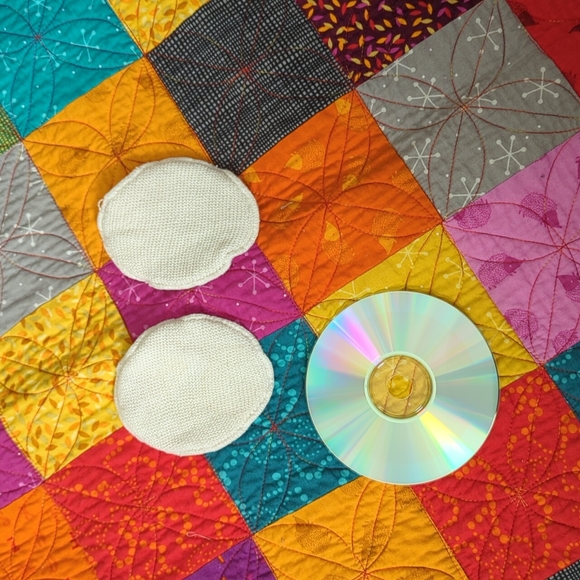 Disana Nursing Pads - Picture 2 of 4